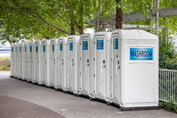 Best Portable restroom trailer rental  in Brooklyn Park, MD